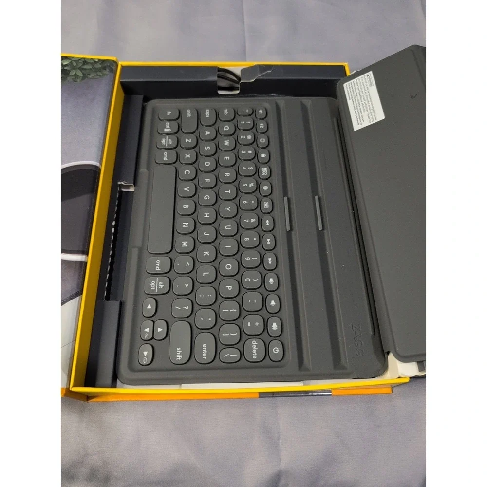 ZAGG pro keys