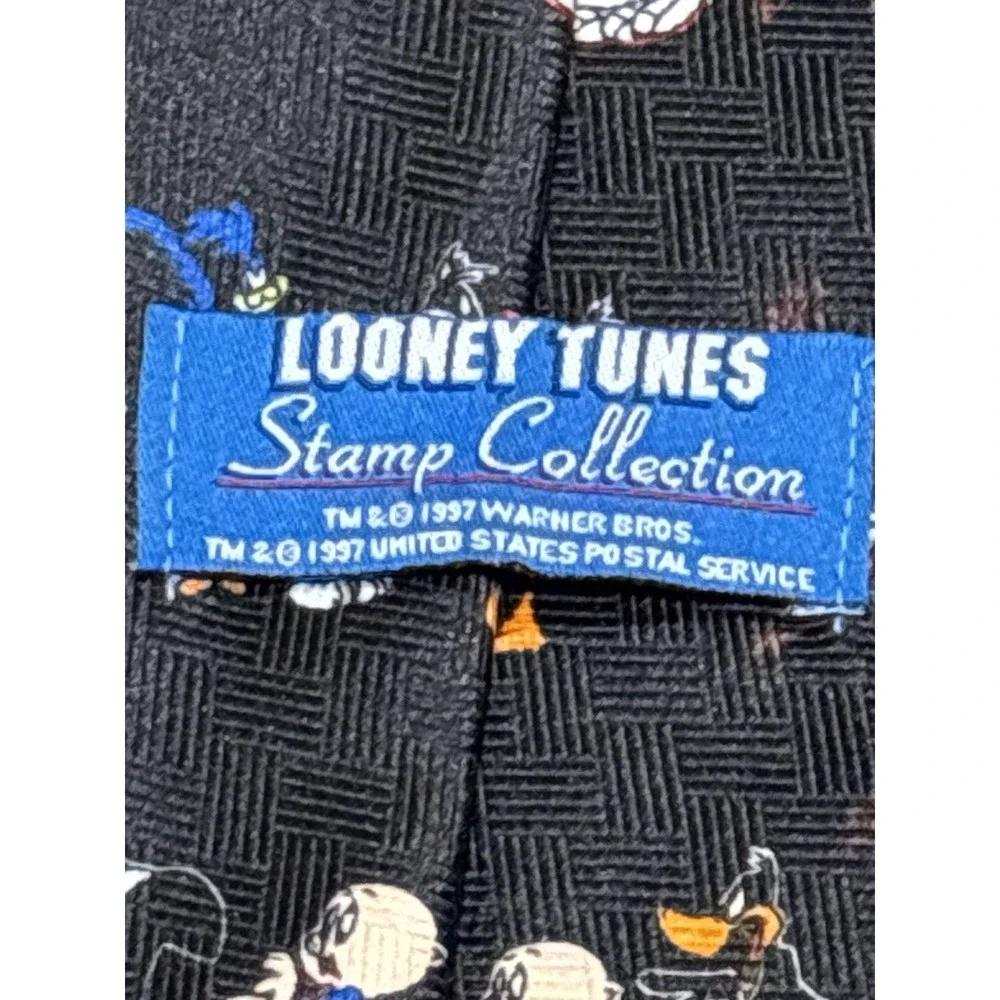 Looney Tunes Mania vintage playful