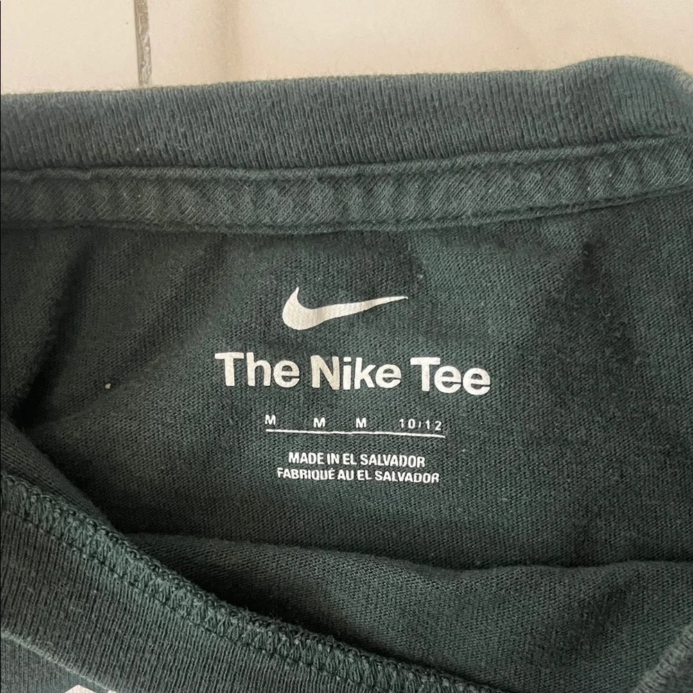 Nike short sleeve