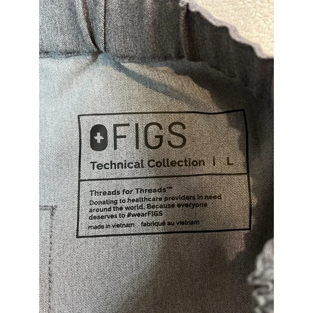Figs pisco scrub