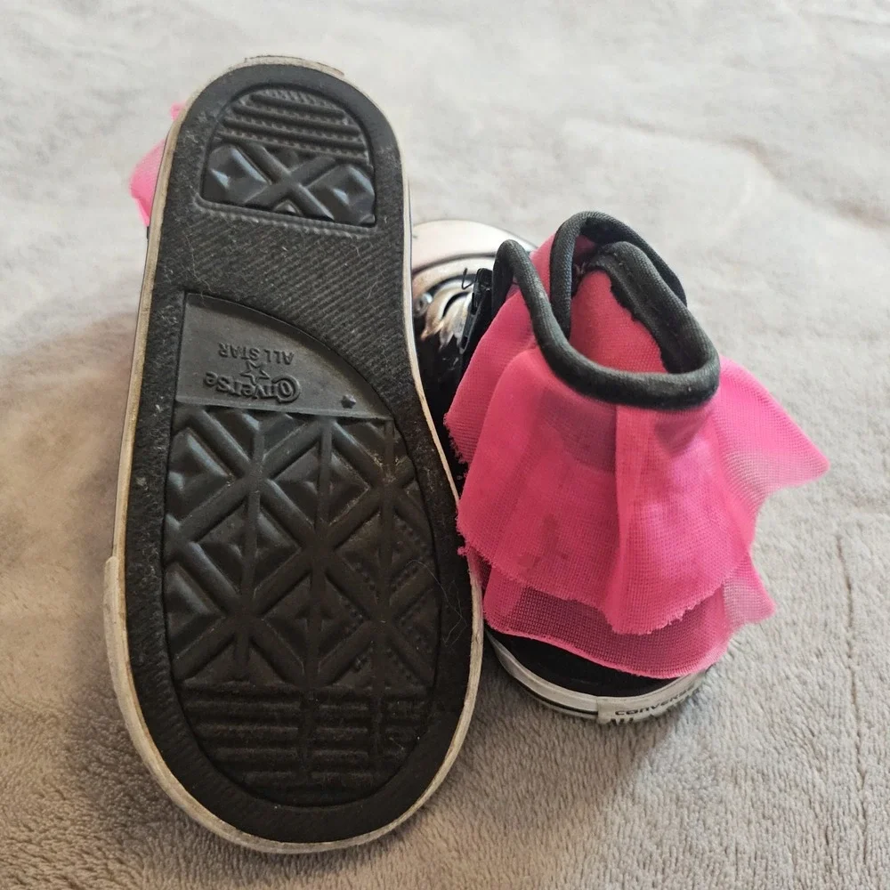 Converse product pair