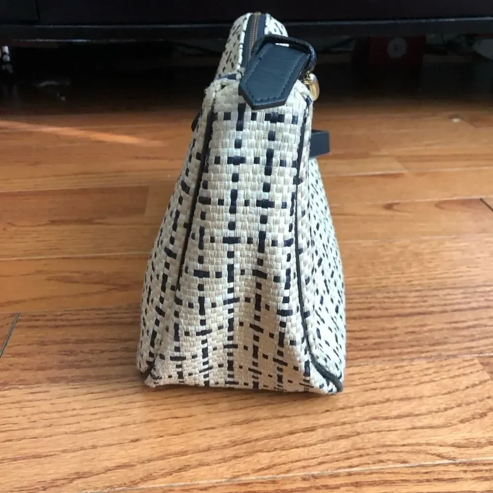 Samantha Thavasa Authentic Raffia Casual Classic Blue Cream Shoulder Hobo Bag