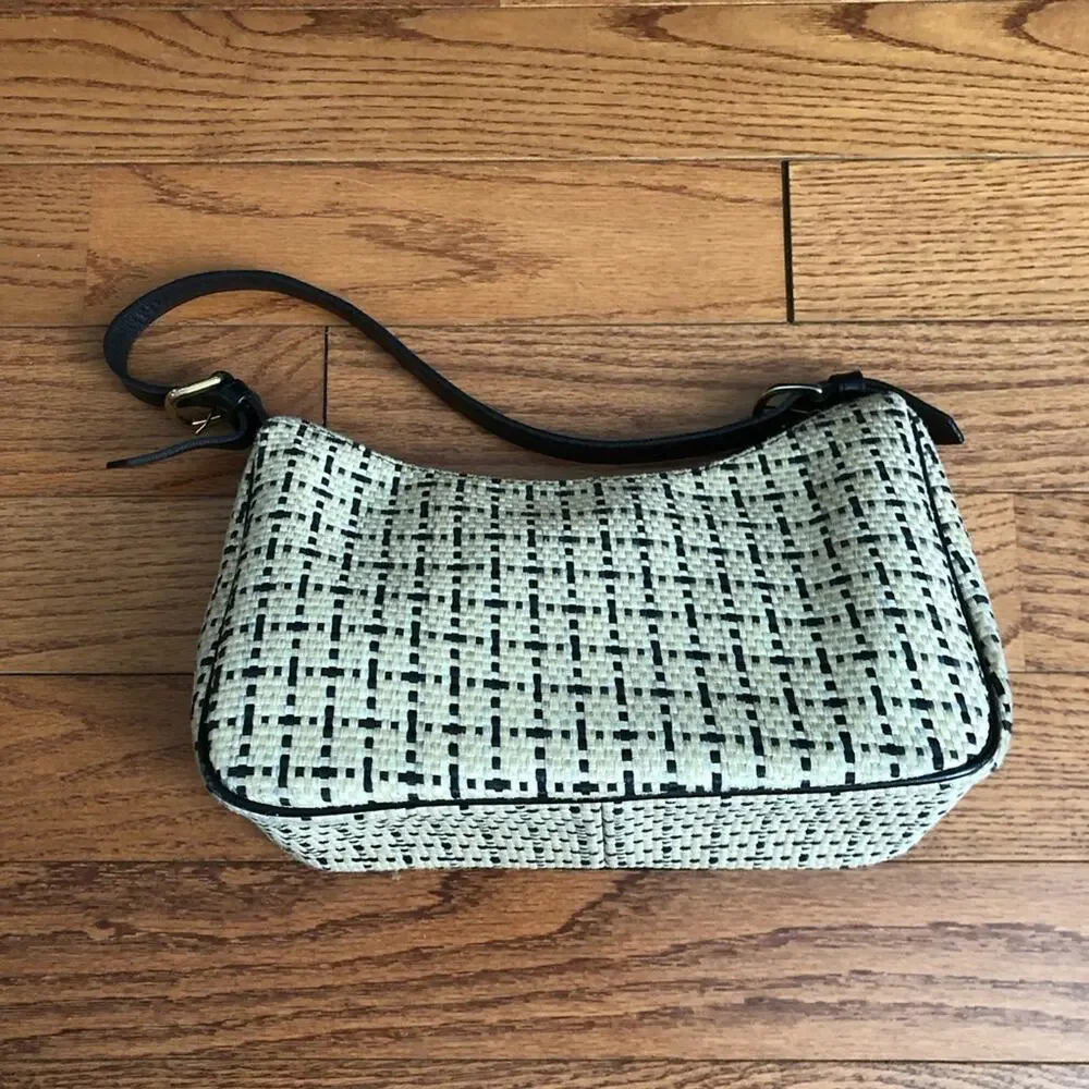 Samantha Thavasa Authentic Raffia Casual Classic Blue Cream Shoulder Hobo Bag