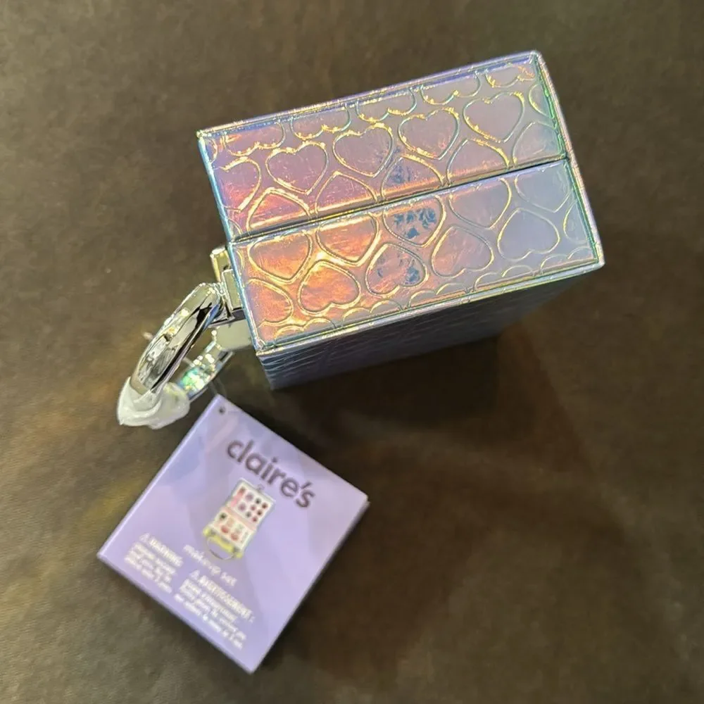 Claires claire club