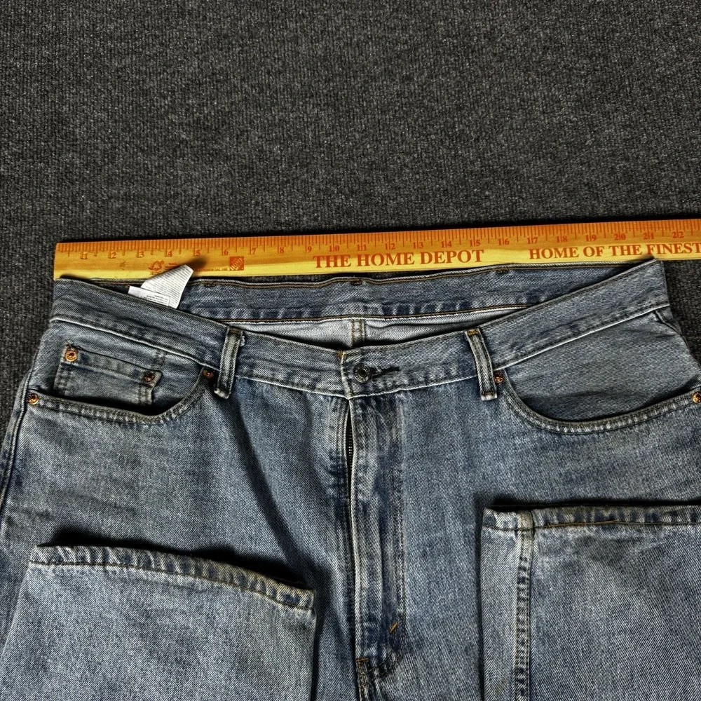 Levis levi 550