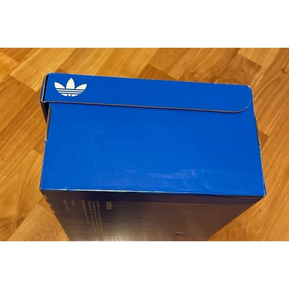 adidas empty shoe
