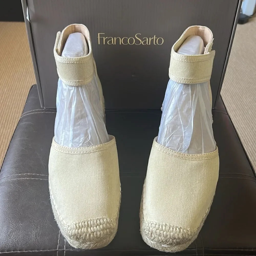 Franco Sarto hook loop