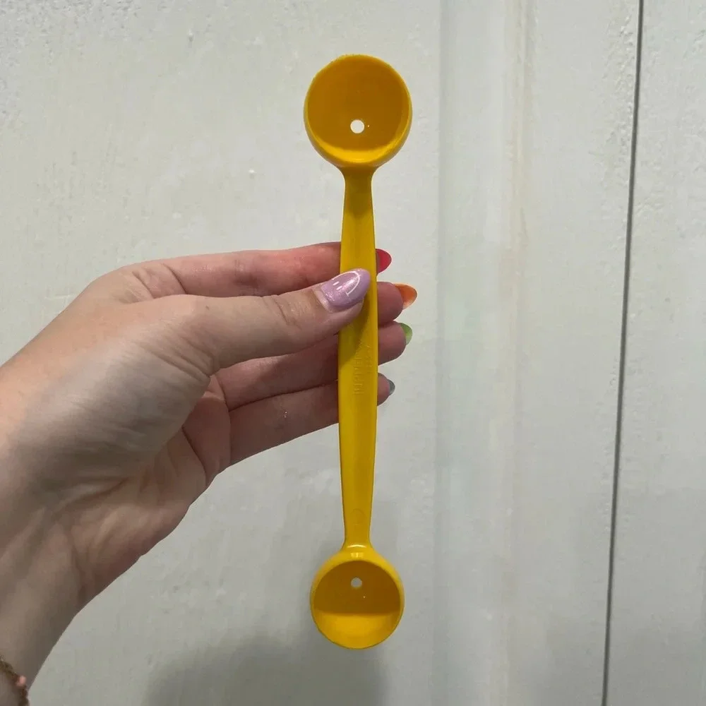 Tupperware vintage melon