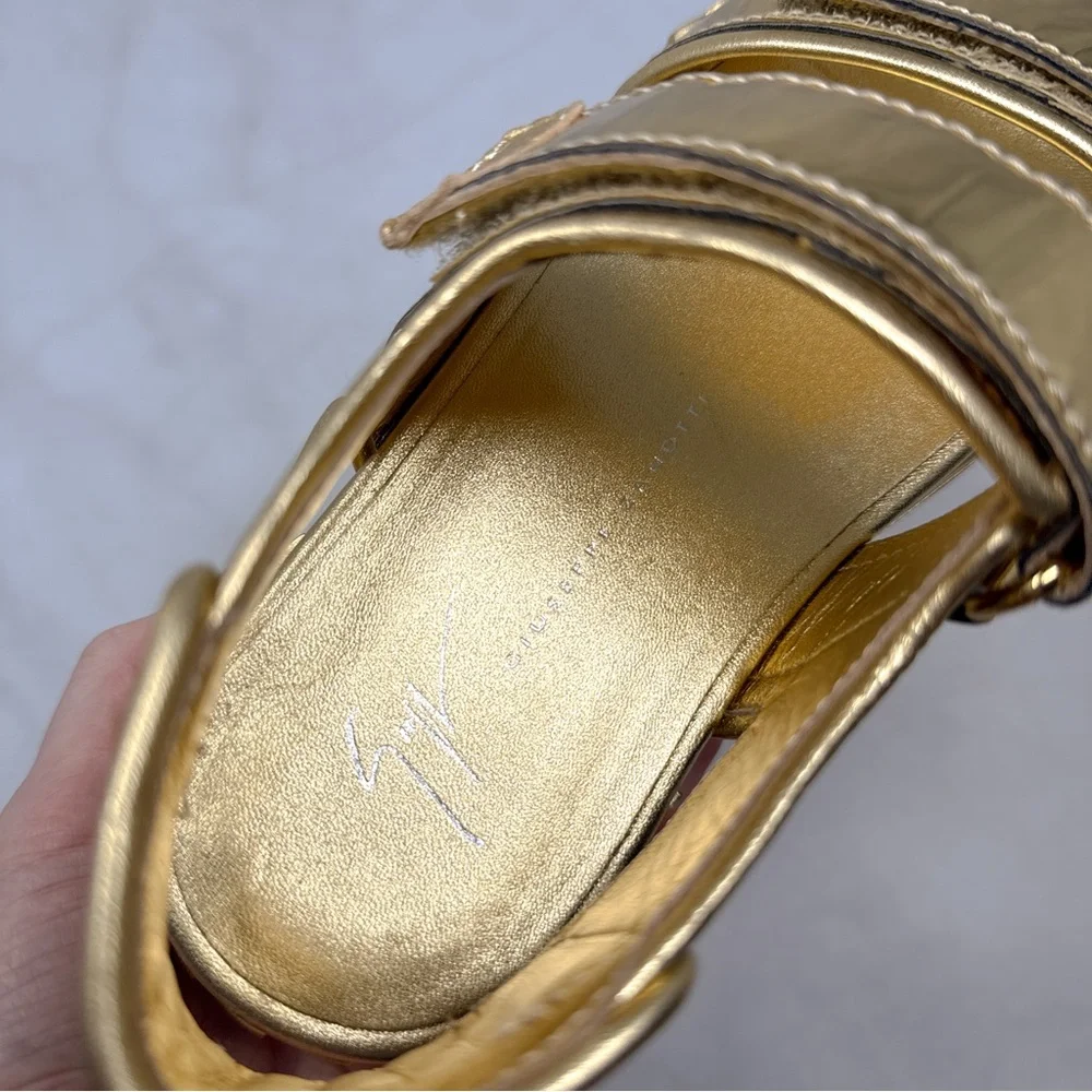 Giuseppe Zanotti *$4 99*