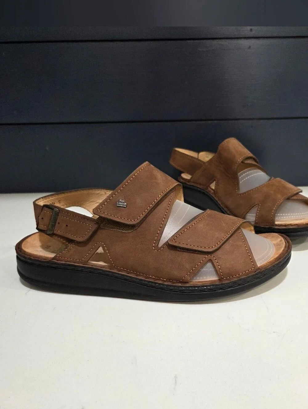 Finn Comfort items color