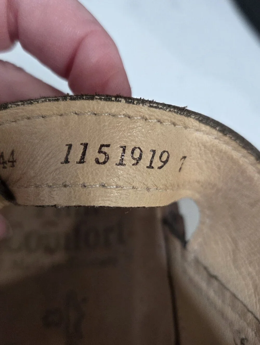 Finn Comfort craftsmanship hook made