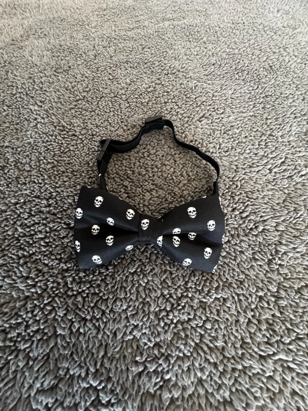 H&M Black Bow Tie with White Skull Print