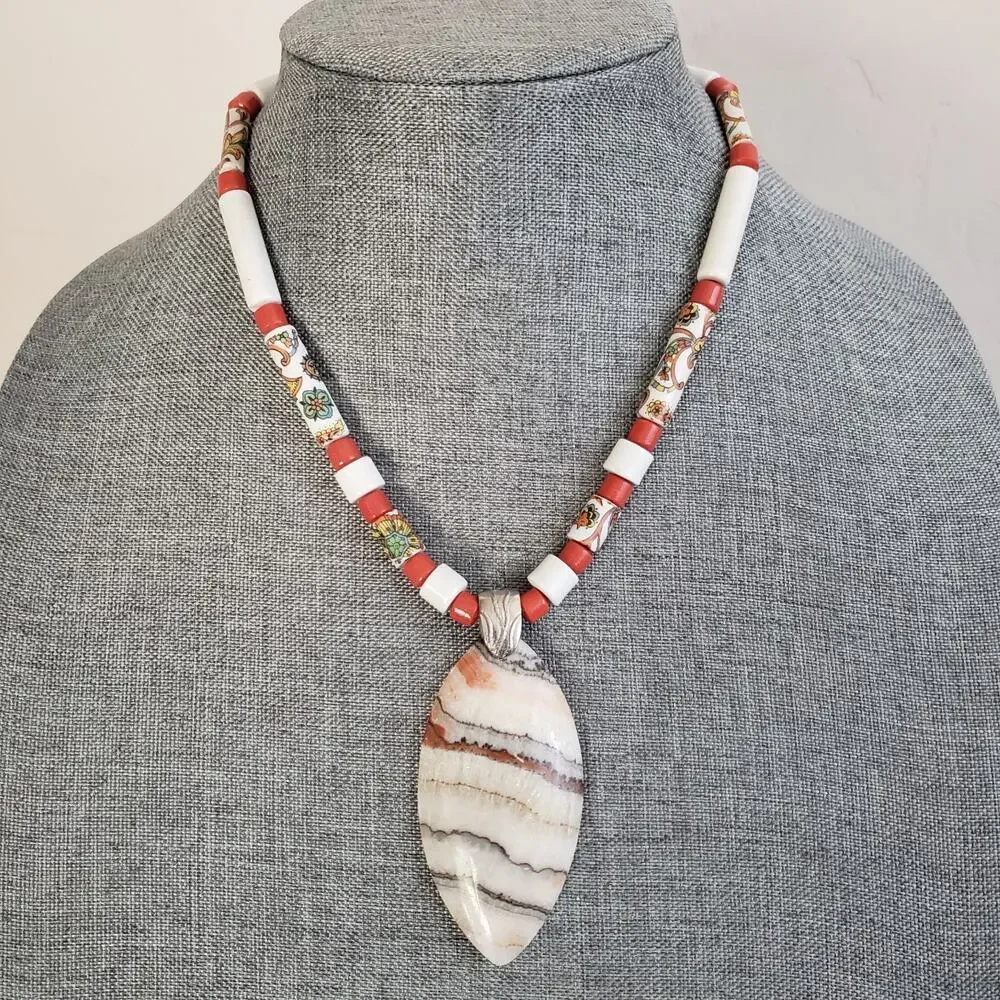 Large Banded Agate / Calcite Pendant Beaded Necklace w/‎ Matching Earrings