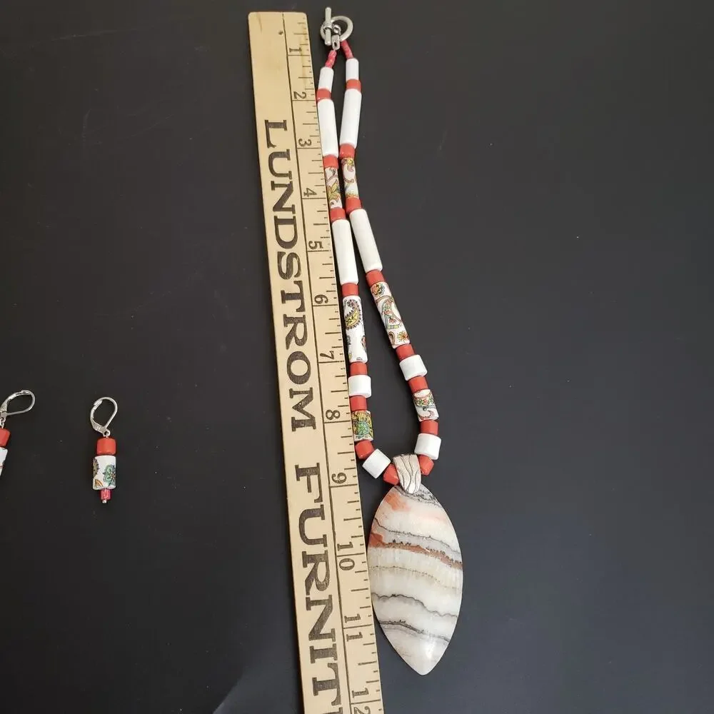 Large Banded Agate / Calcite Pendant Beaded Necklace w/‎ Matching Earrings