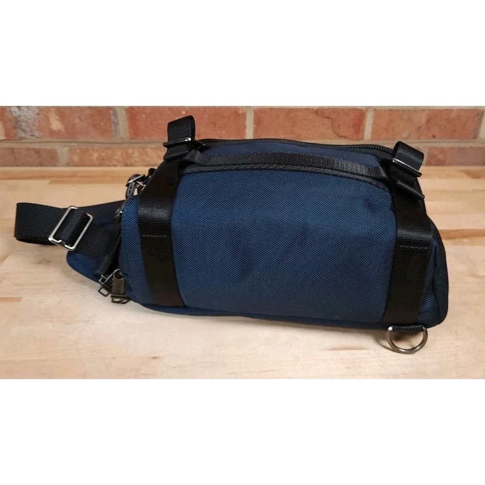 Tumi alpha bravo
