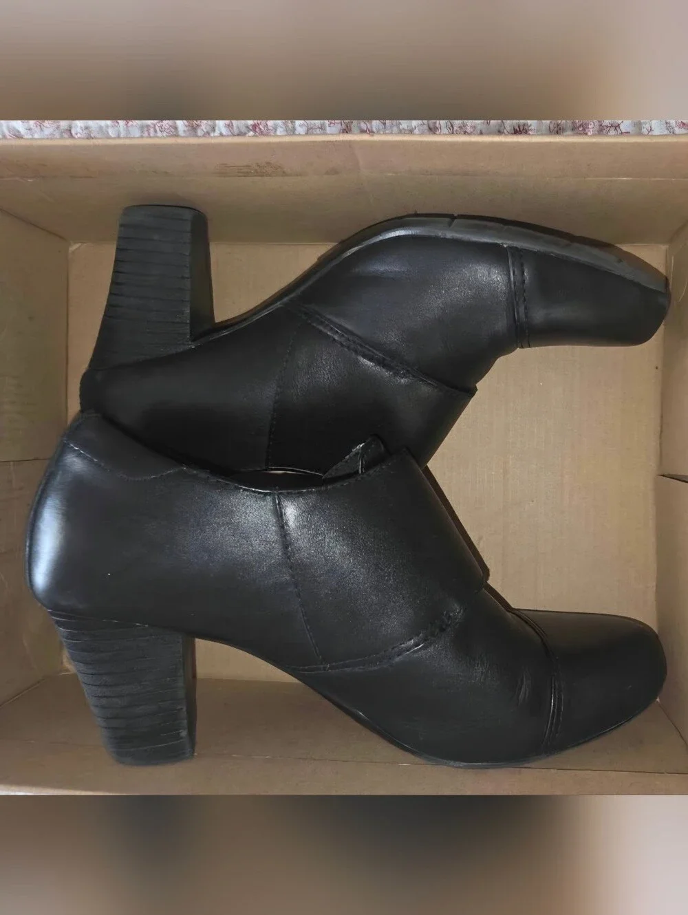 classic clarks