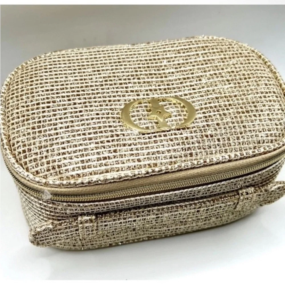 Dior this elegant