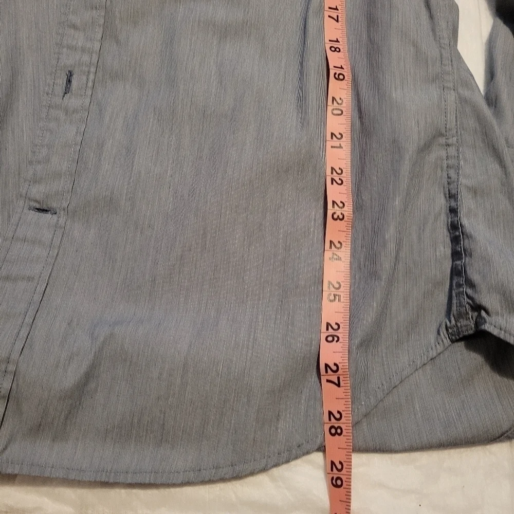 Banana Republic Men's Size Large Button Up Shirt