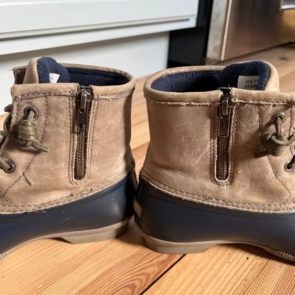 Sperry duck boots