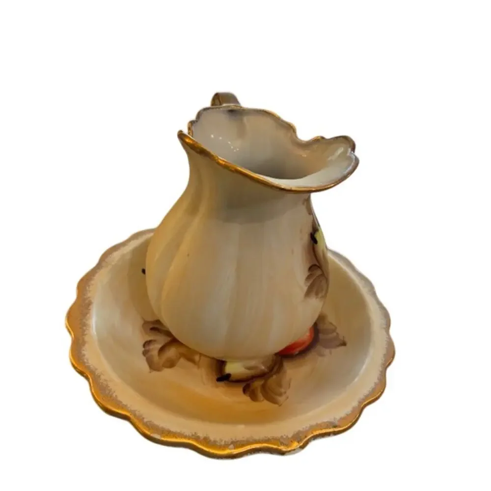 VINTAGE PORCELAIN Pitcher &‎ Wash Basin