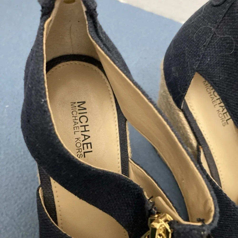 Michael Kors looking fashionable stylish