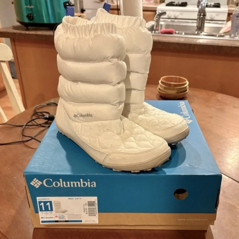 Columbia stylish white
