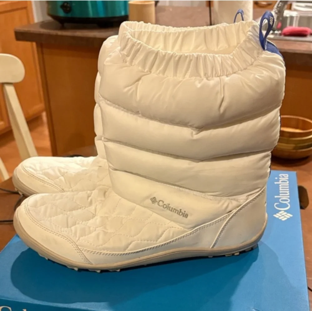 Columbia stylish white