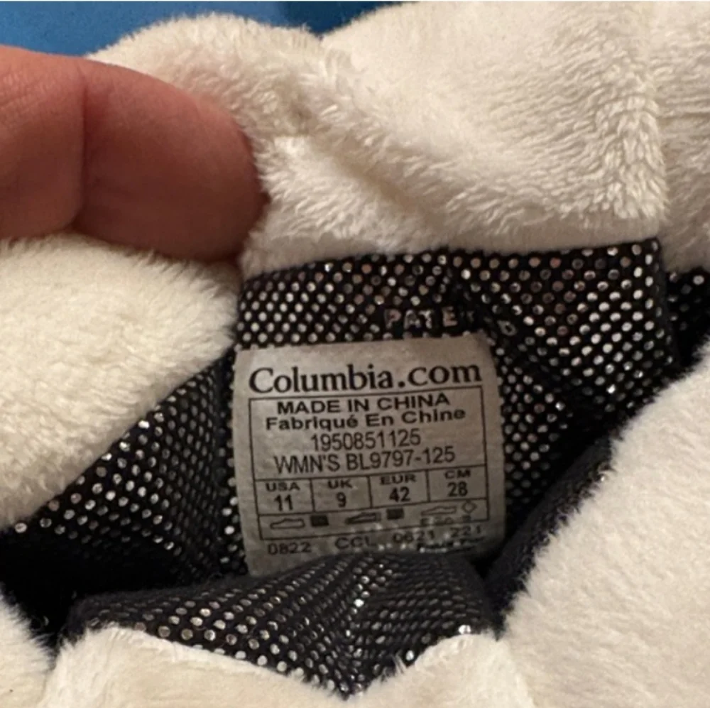 Columbia stylish white