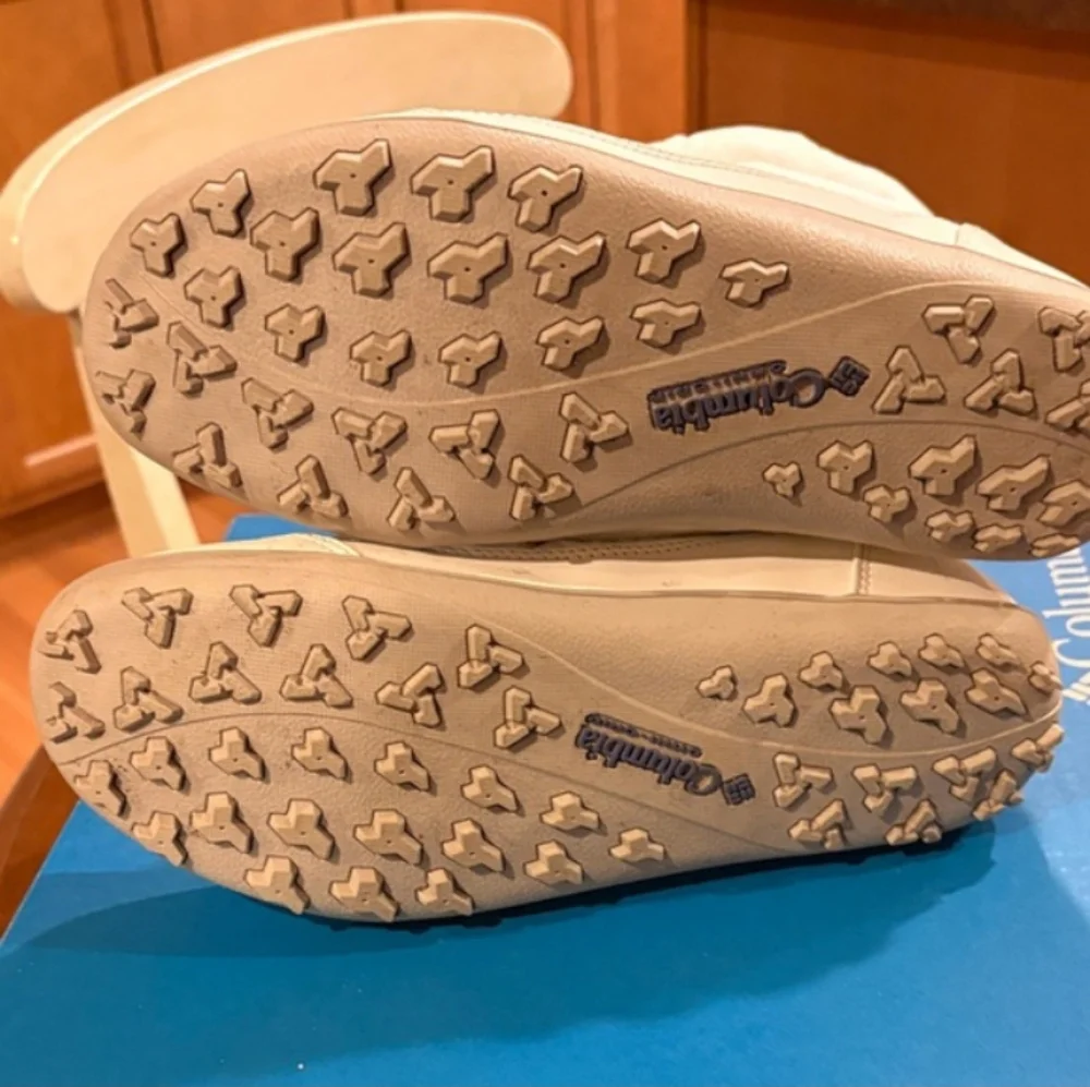 Columbia stylish white