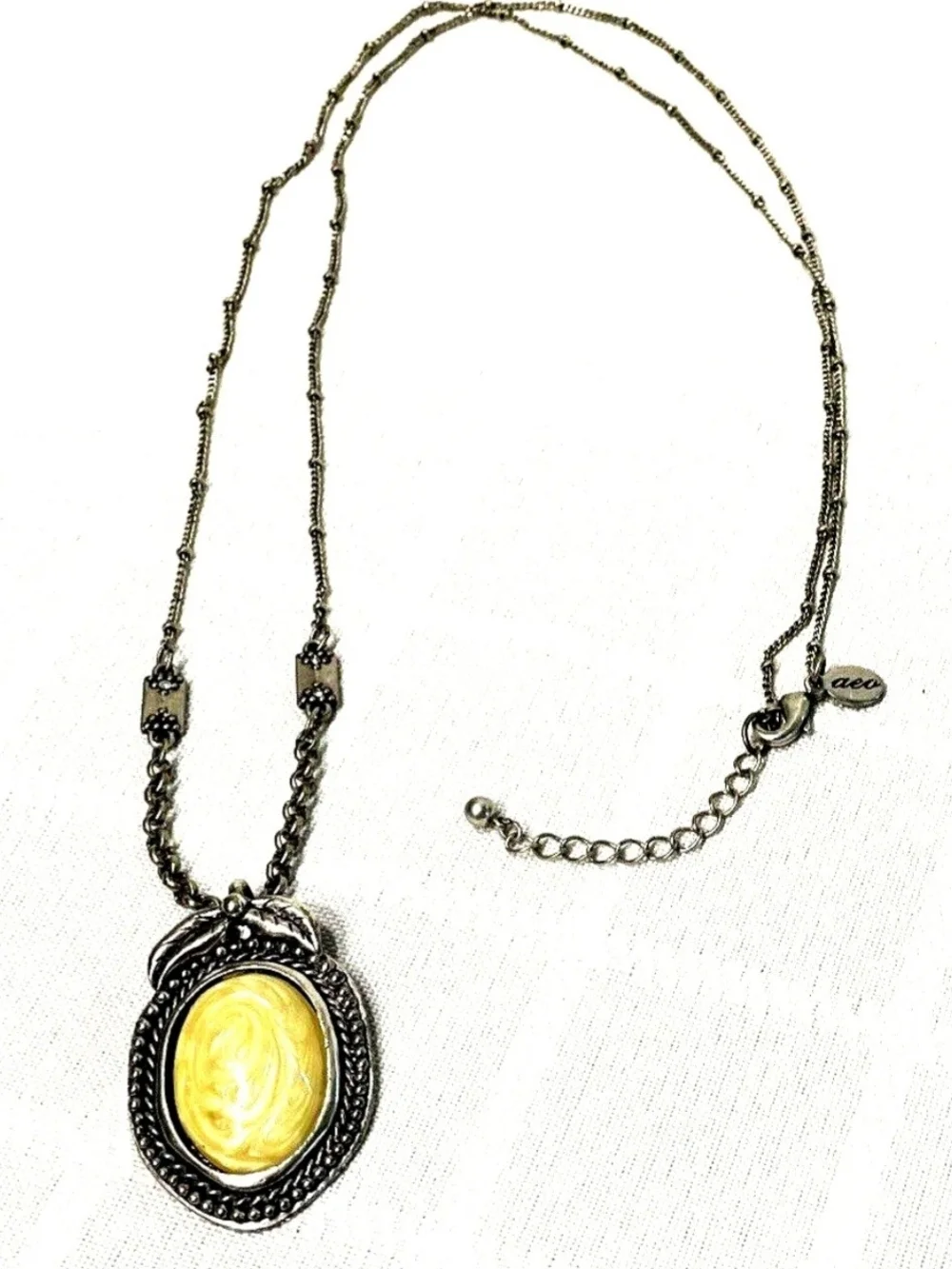American Eagle Silver-Tone Necklace with Yellow Cameo Pendant Sell As It Is