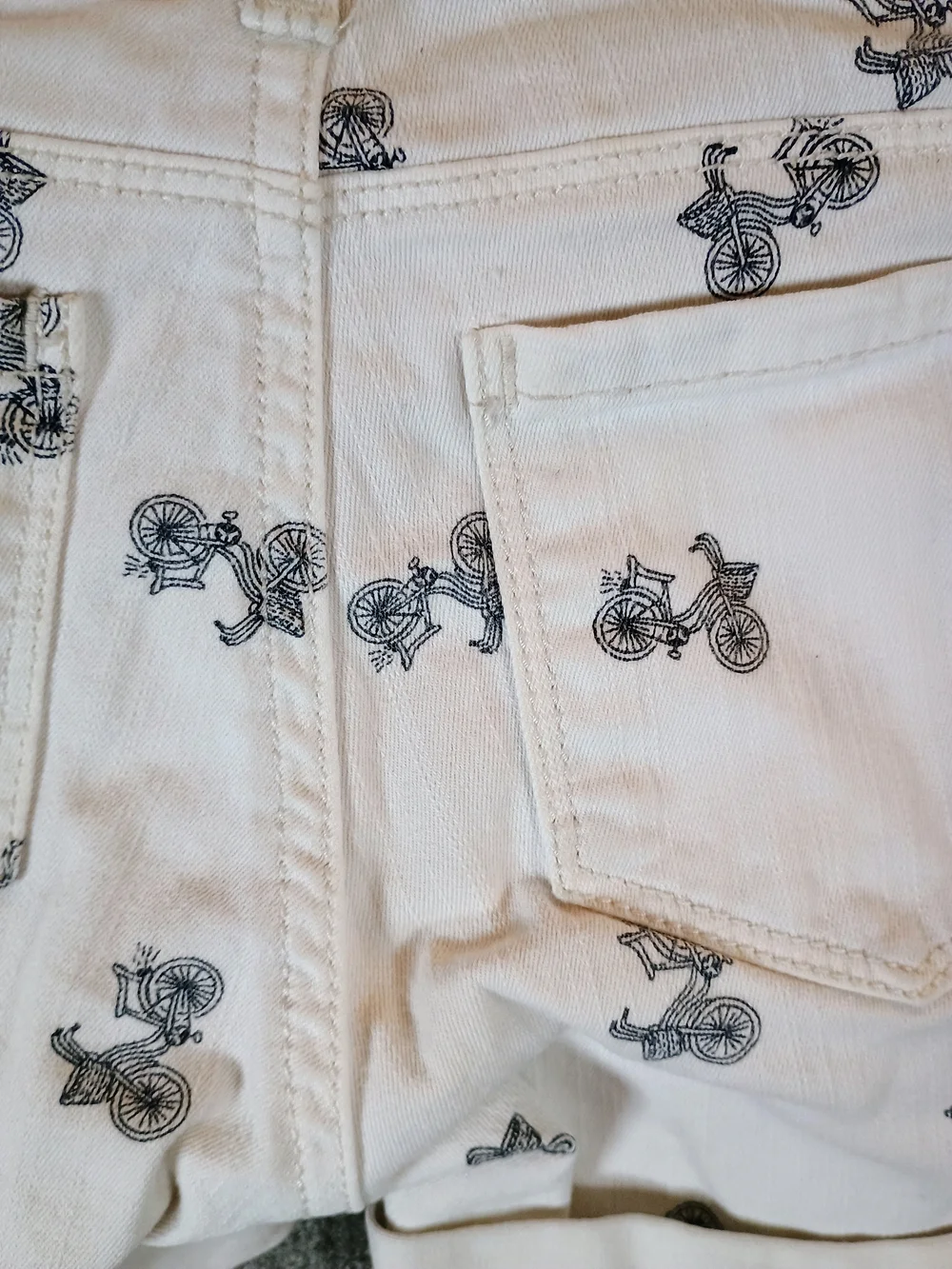 OshKosh Bgosh cream colored