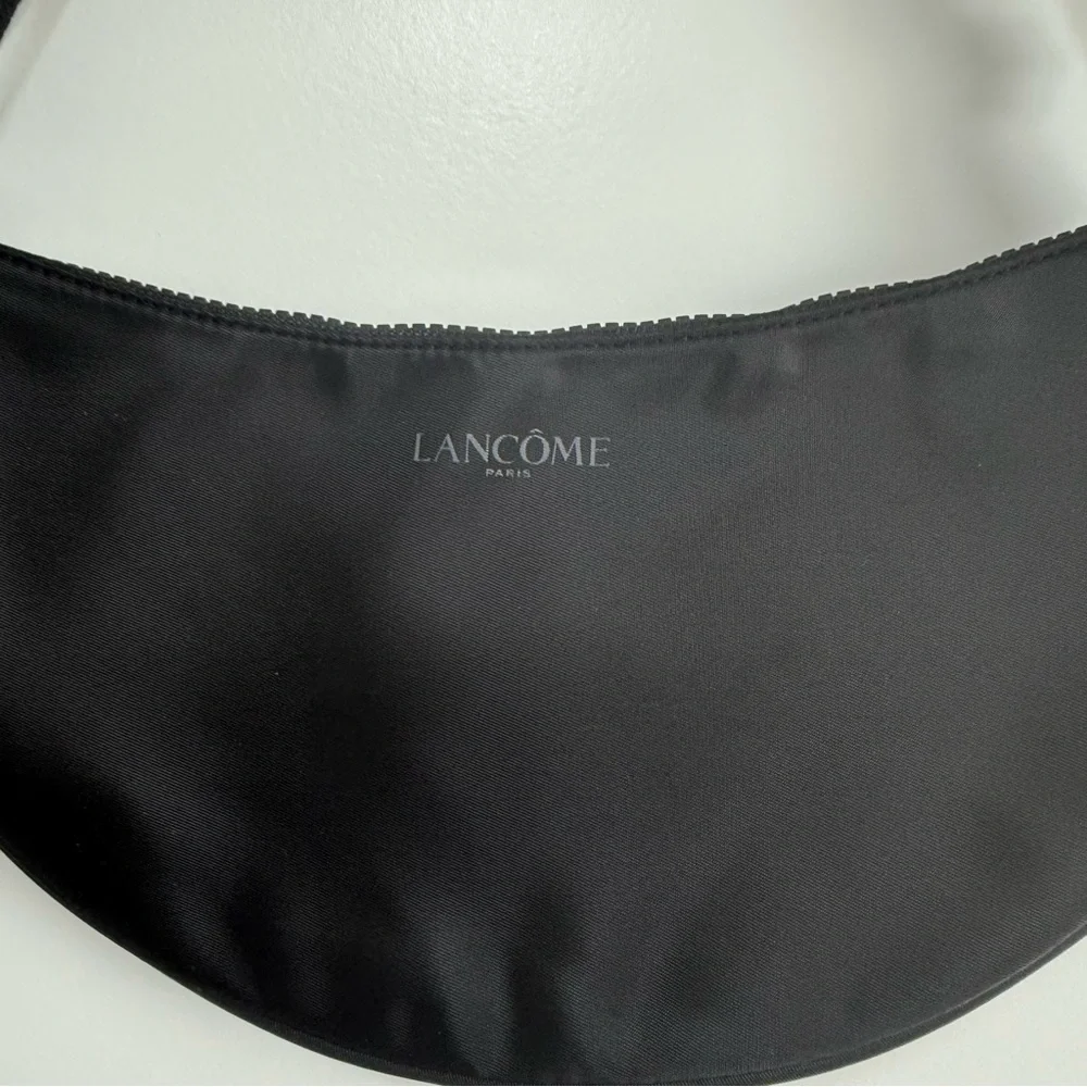 Lancome sleek crescent
