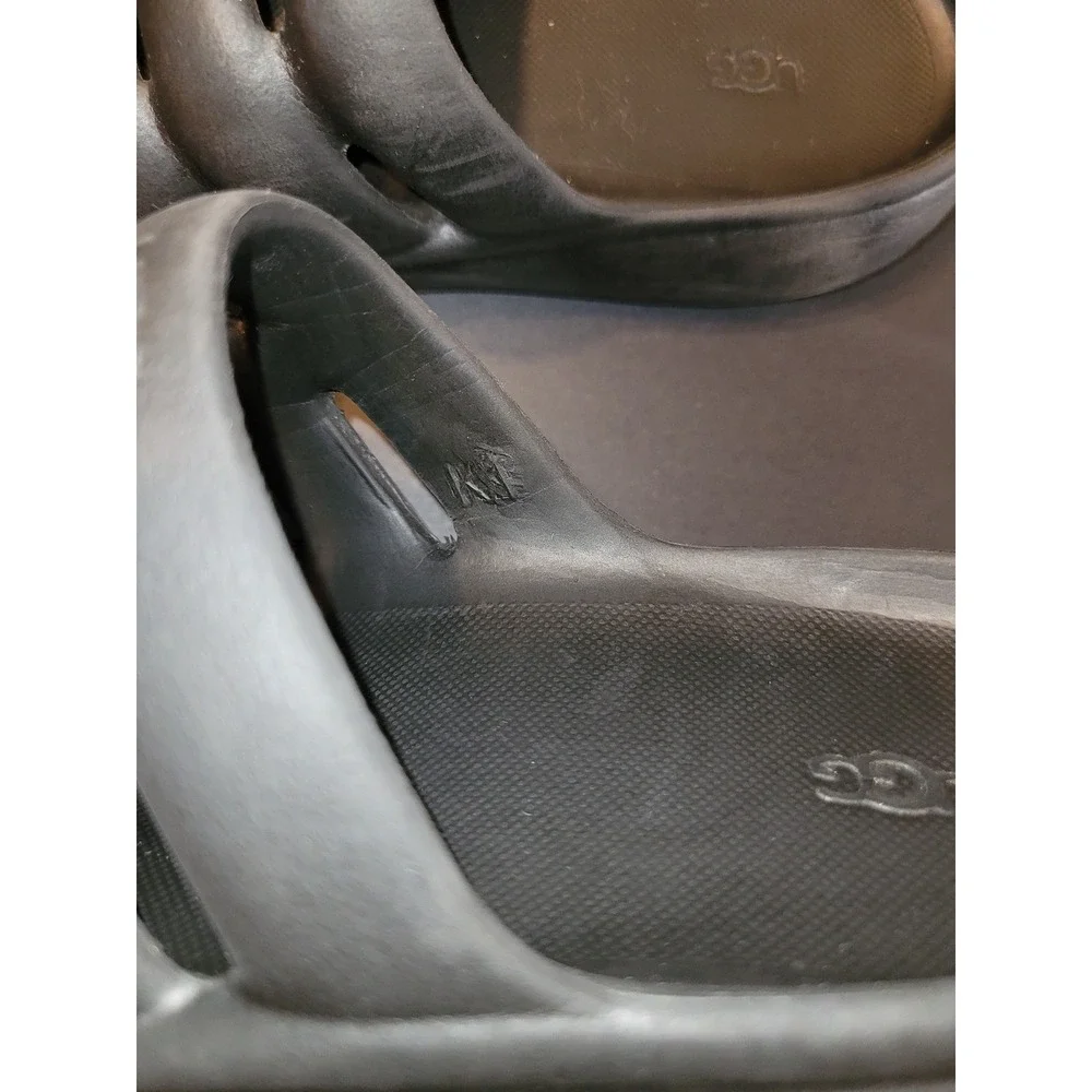UGG comfortable stylish