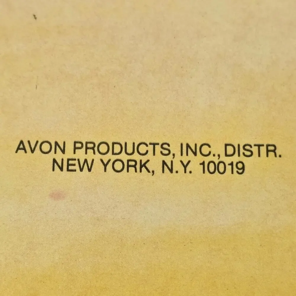 Avon ny closet vintage