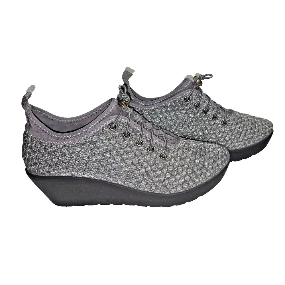 Steve Madden steven by