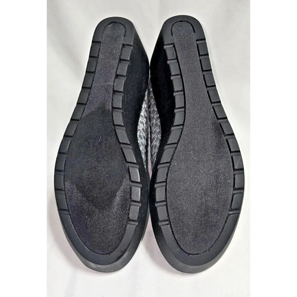 Steve Madden steven by