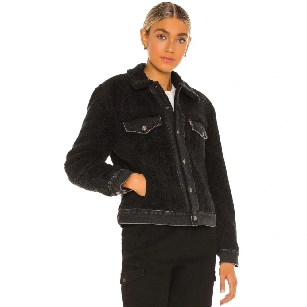 Levi’s‎ Premium Denim Ex-Boyfriend Trucker Sherpa Jacket Size Small Women