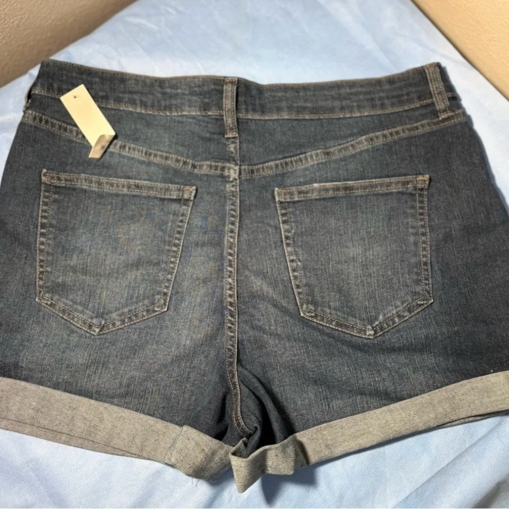 No Boundaries chic denim