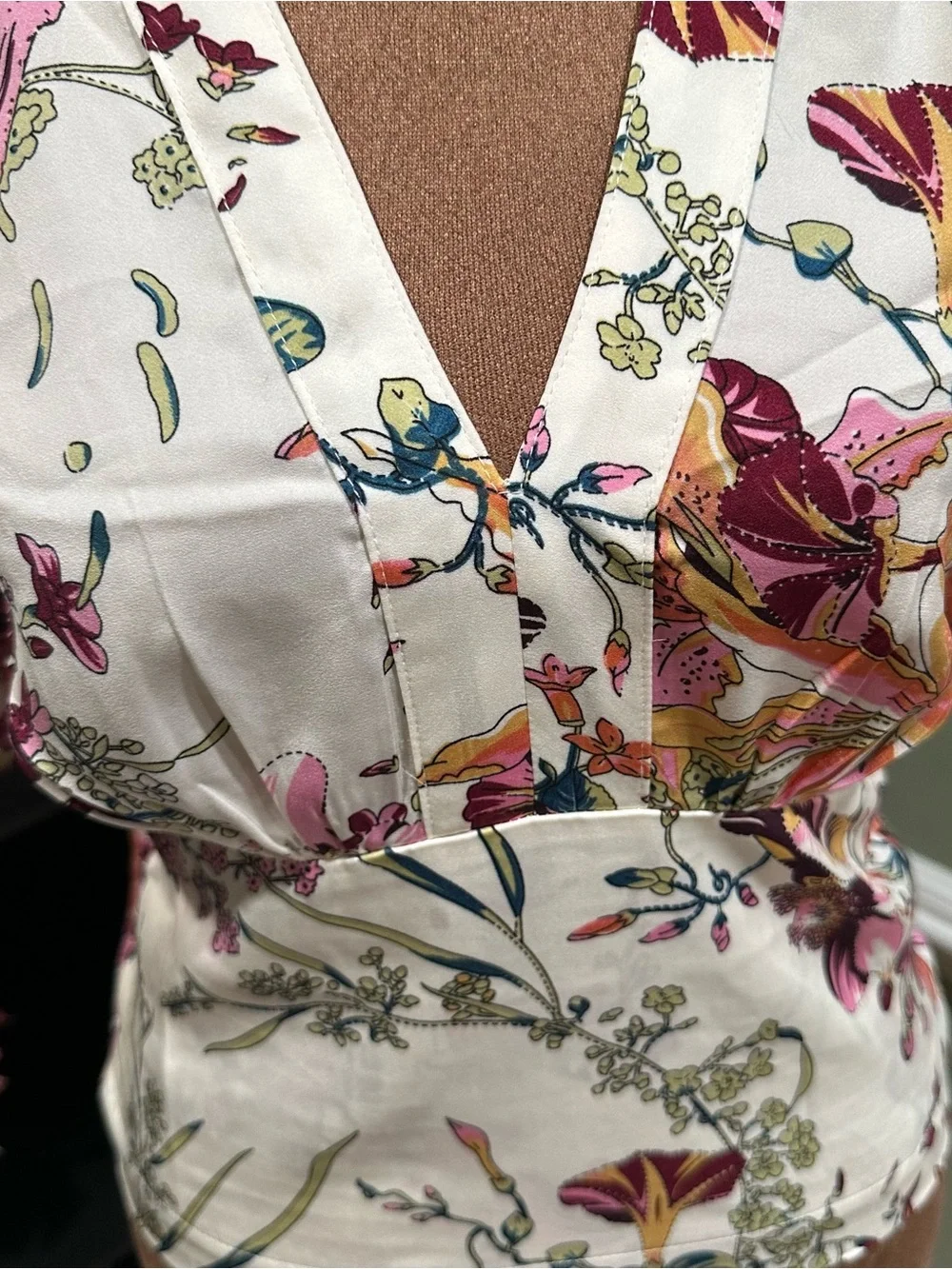 Anthropologie tiny “adelaide”