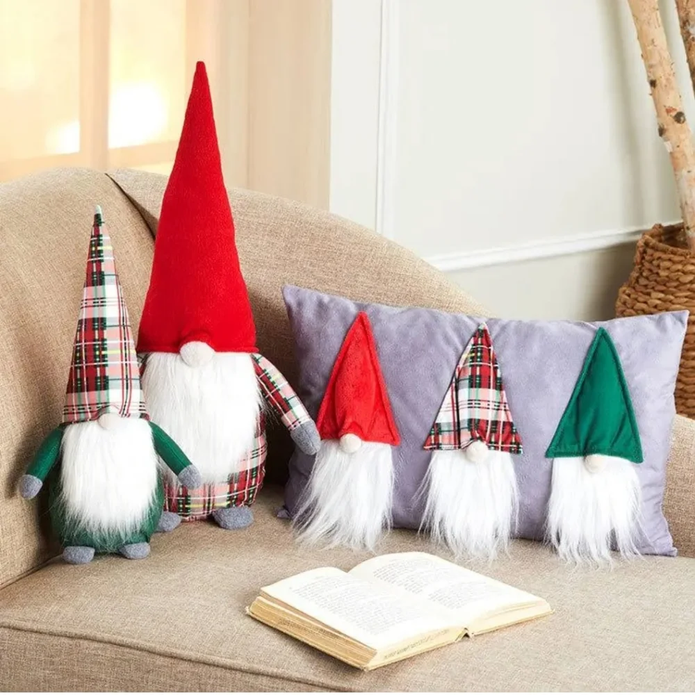 Christmas Gnomes bnwt farmhouse