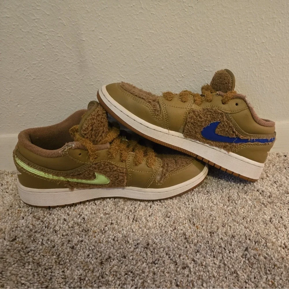 Nike Air Jordan 1 Low Utility GS Teddy Bear size 4Y‎