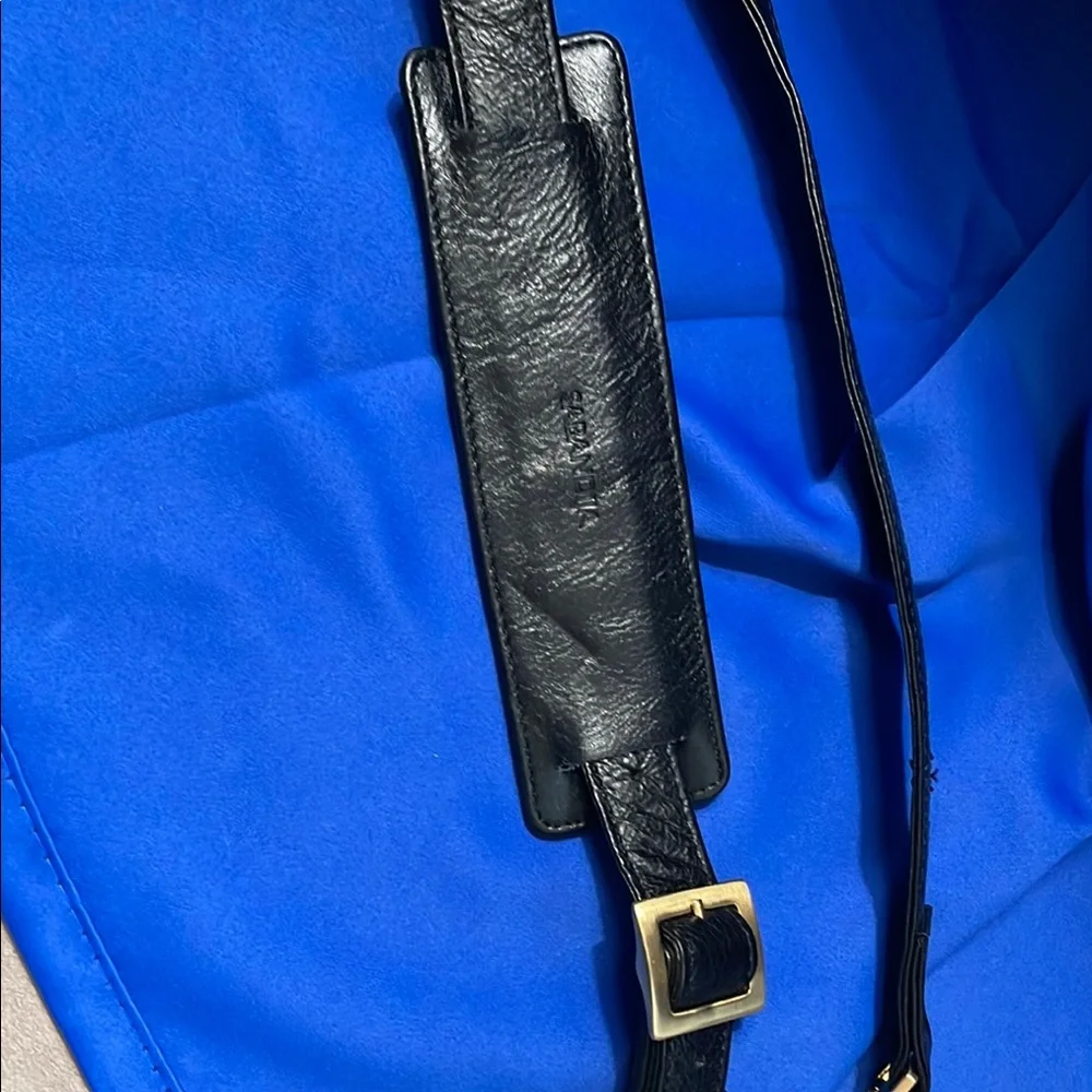 Sabandija play ships strap
