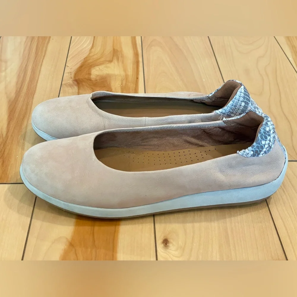 Caslon Nordstrom Leather Snake Embossed Heel‎ Flats Size 6