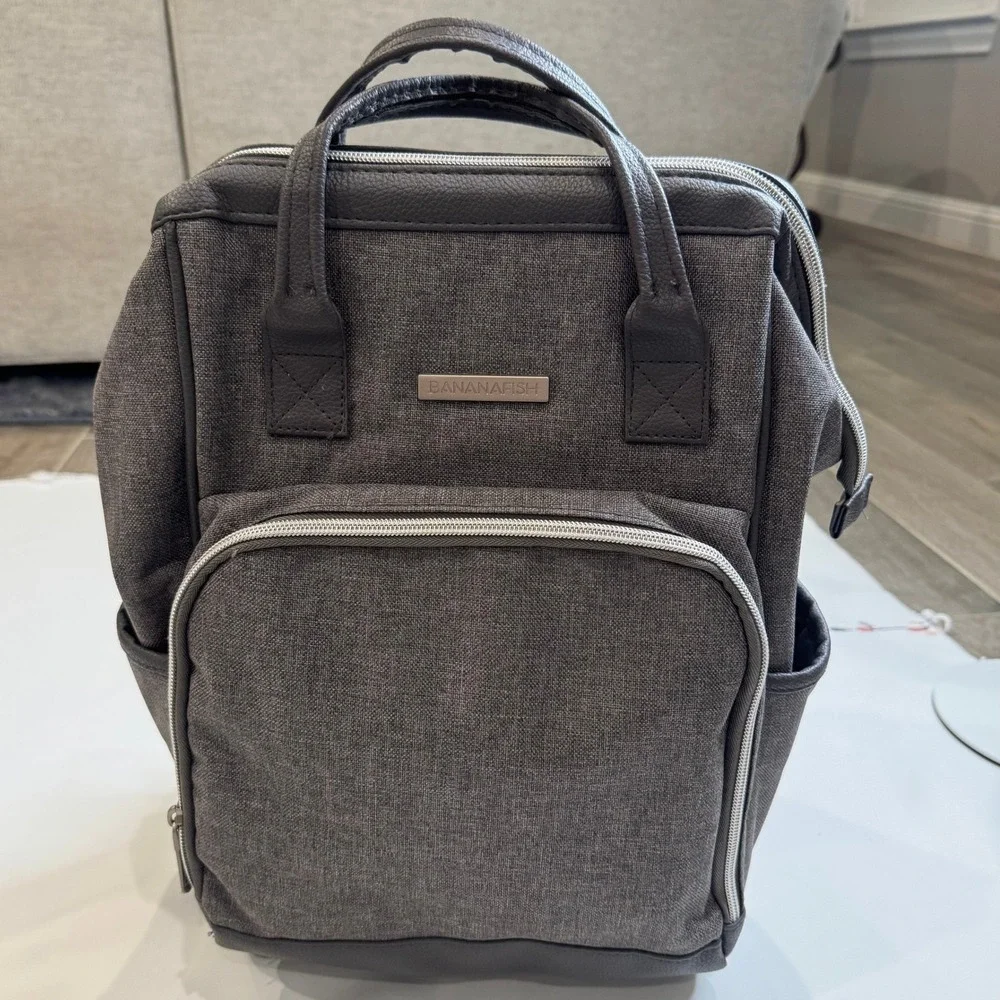 Bananafish Diaper Bag Backpack Women OS Grey‎ Good Wide Frame Multi Pocket
