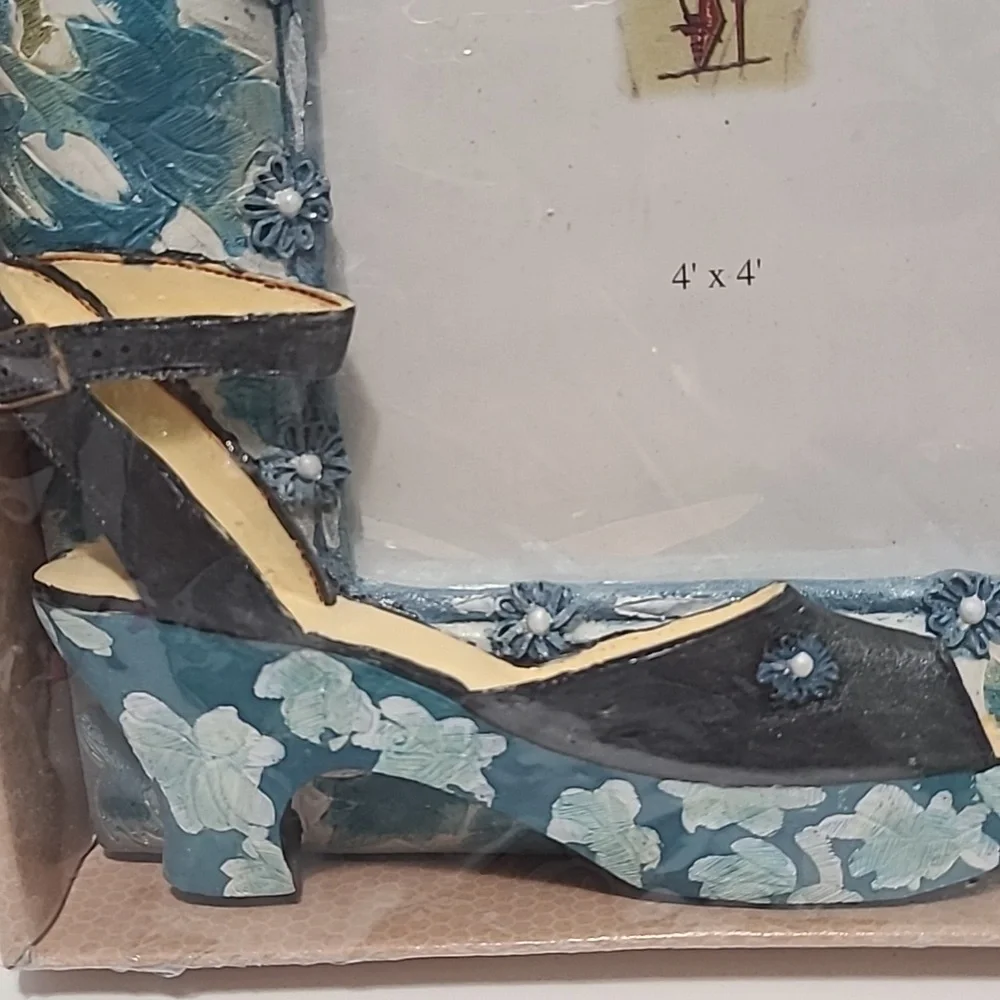 N/A shoe blue