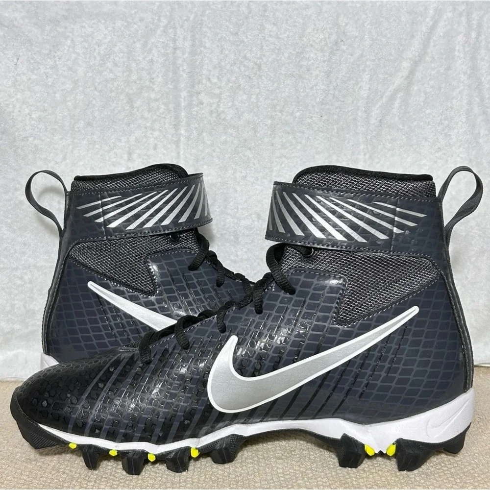 Nike strike shark