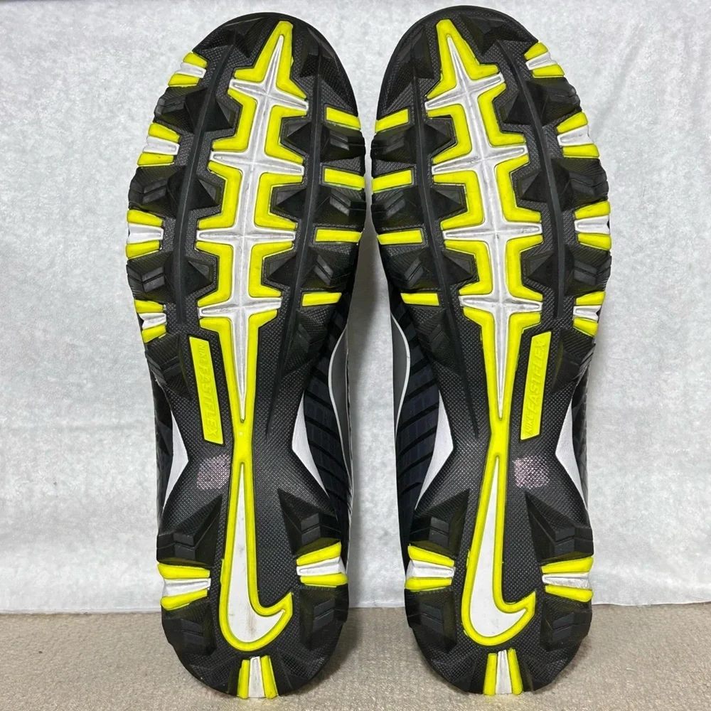 Nike strike shark