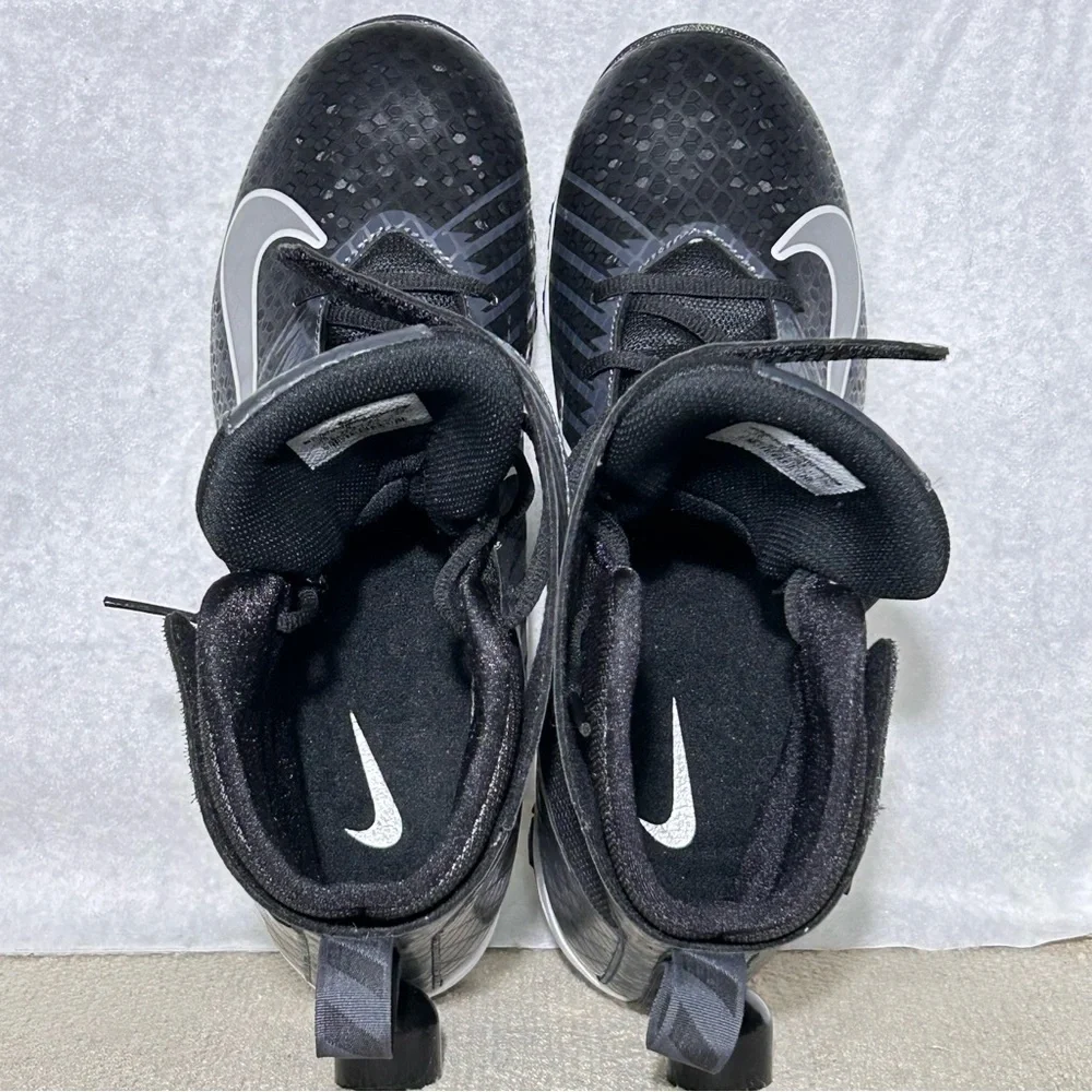 Nike strike shark