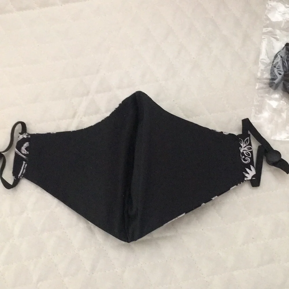 N/A brown fabric