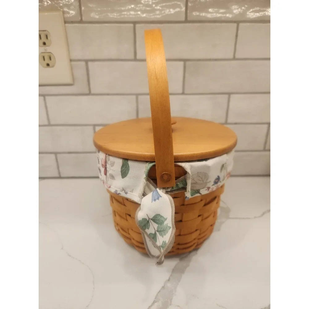 Longaberger plastic included